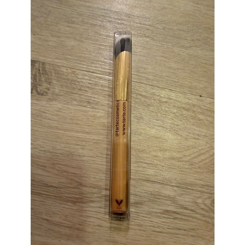 tarte Gold-Handled concealer Brush